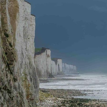Pleine Face Mer Et Plage Ault Exterior photo